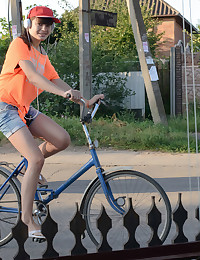 Off colour Hotty - Wholly