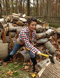 LUMBERJILL close to