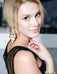 Bella Luce Hard by Matiss -